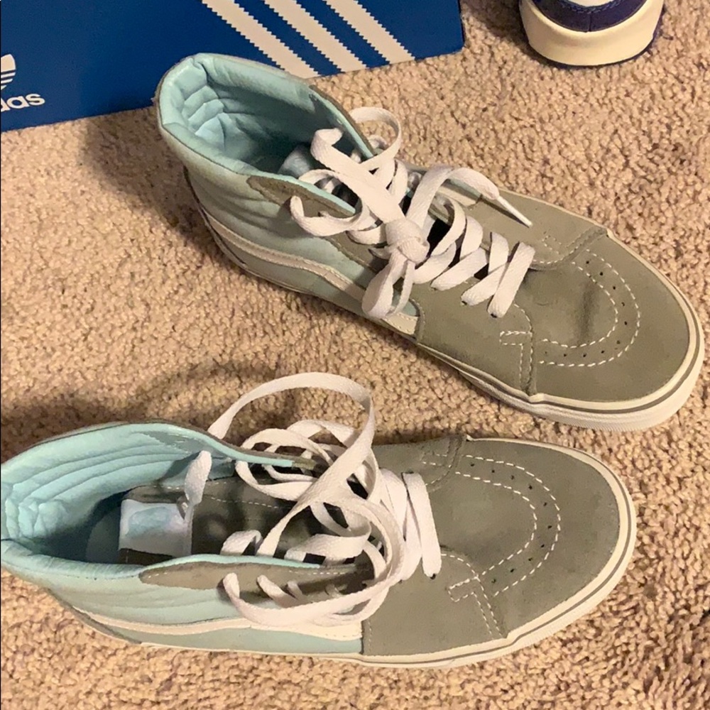 blue and grey vans